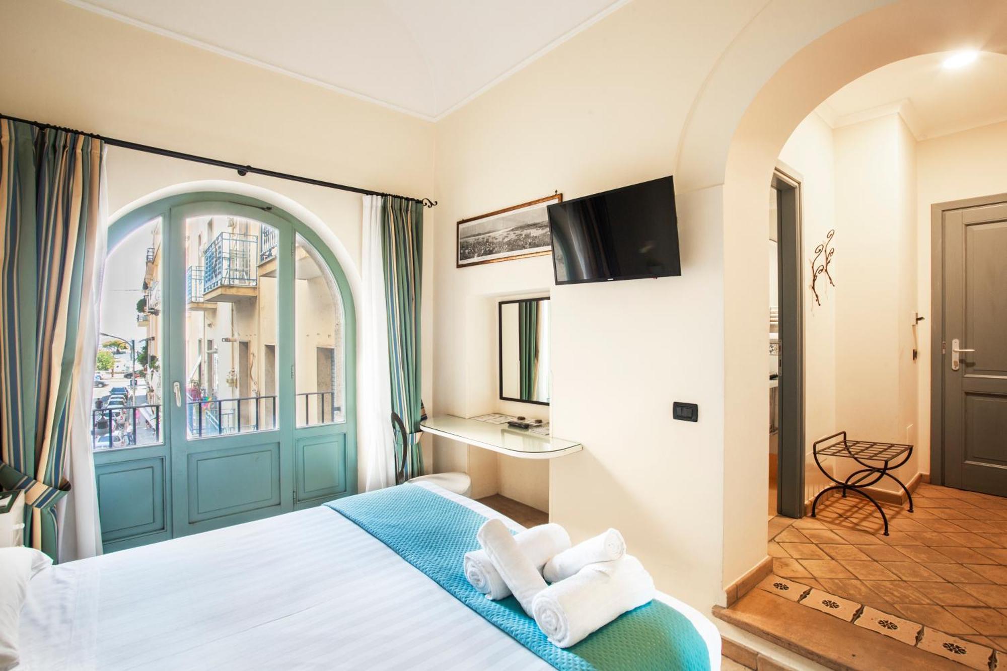 Il Quartuccio Gaeta Bed & Breakfast Ngoại thất bức ảnh